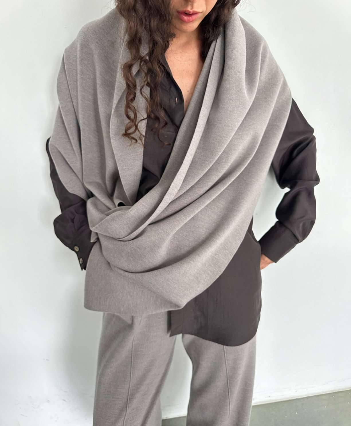 Шарф "Долина Цангпо" (серый жемчуг)