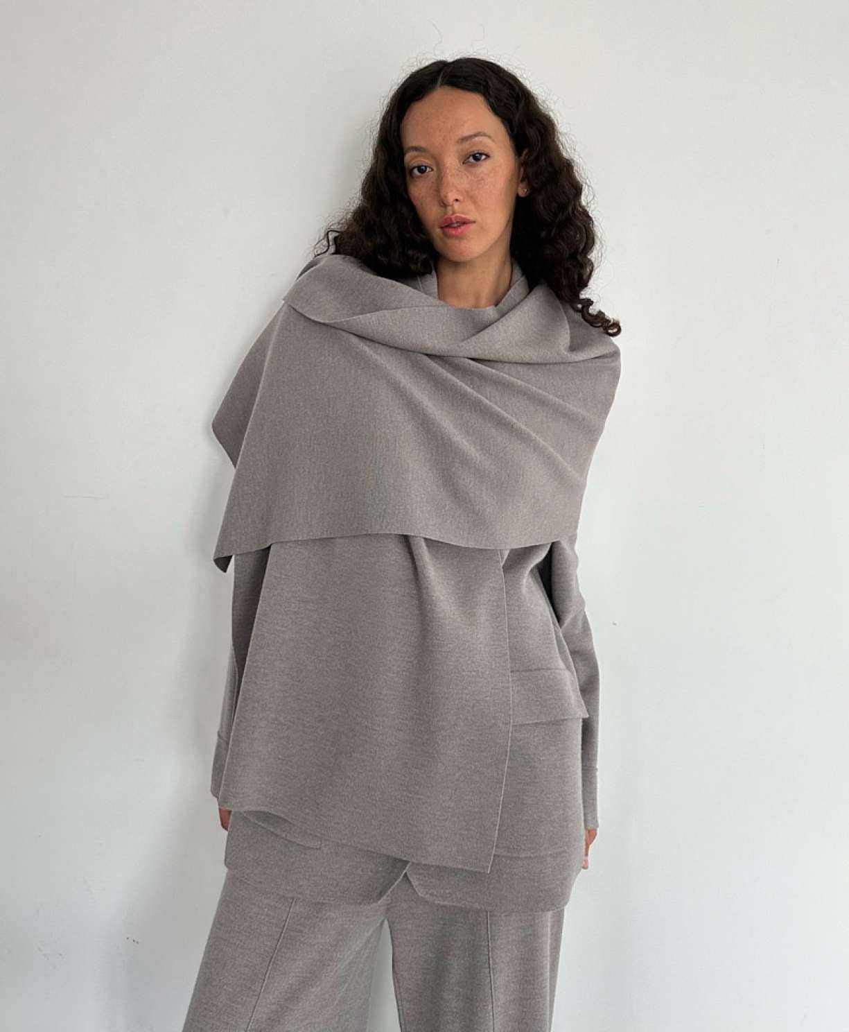 Шарф "Долина Цангпо" (серый жемчуг)